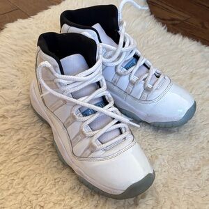 Air Jordan 11 retro sneakers